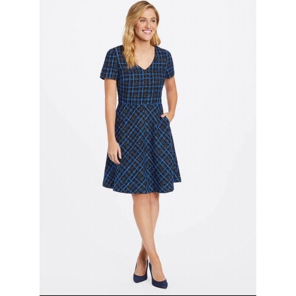 Draper James Blue Black Tweed Plaid V-Neck Fit & Flare Dress SZ 2 Pocket Short S